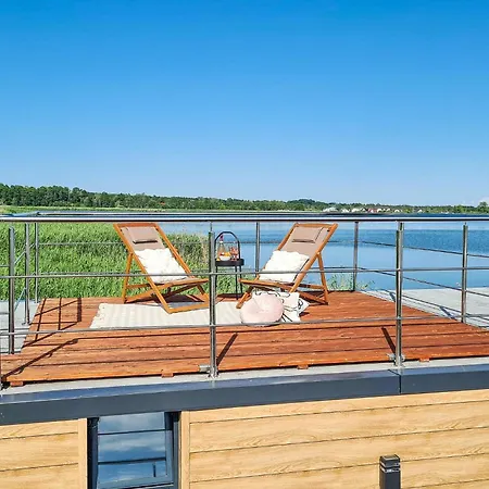 Botel Strandlage In Mit Haus Und Meerblick 4*