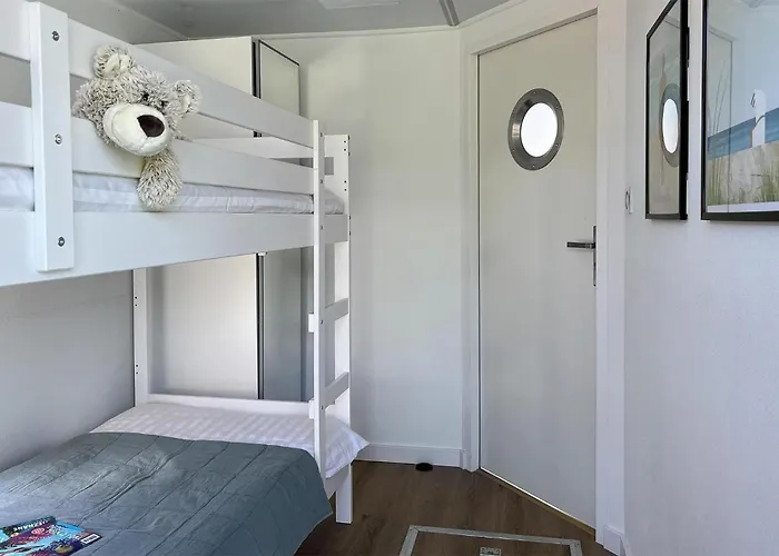 Cozy Ship In With Kitchen Hotel en barco 4*