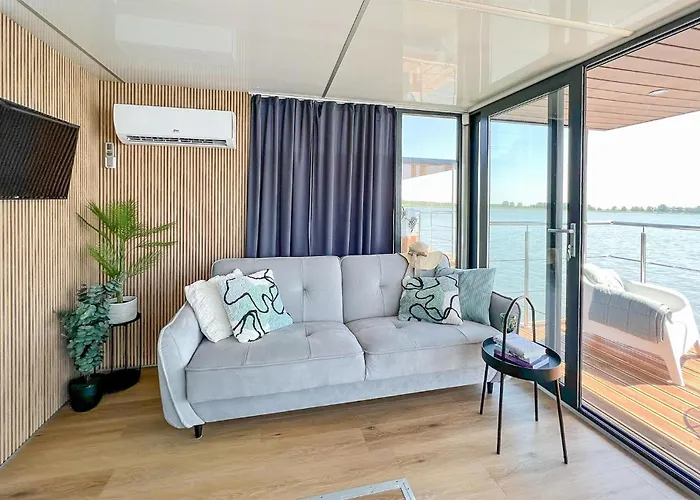 Cozy Ship In With Kitchen Mielno (Koszalin)