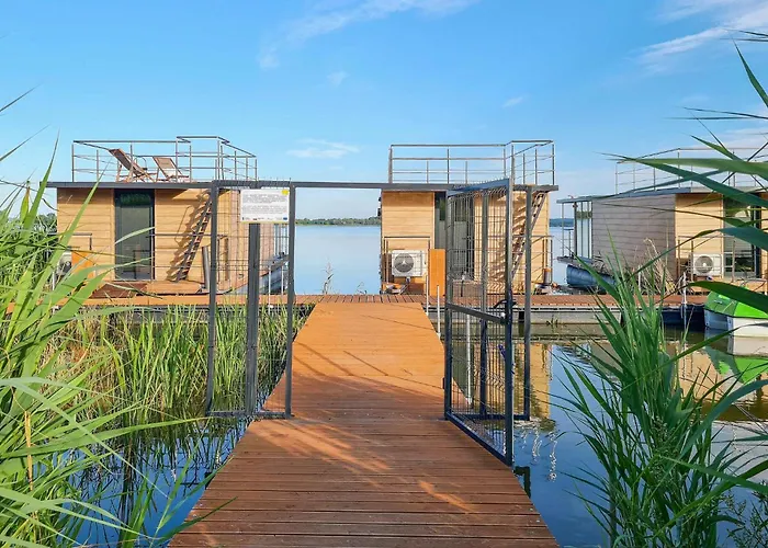 Hotel en barco Cozy Ship In With Kitchen Mielno (Koszalin)