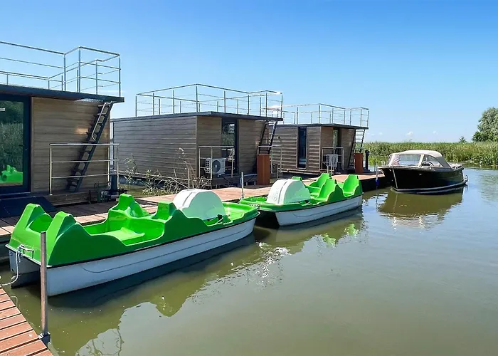 Hotel en barco Cozy Ship In With Kitchen